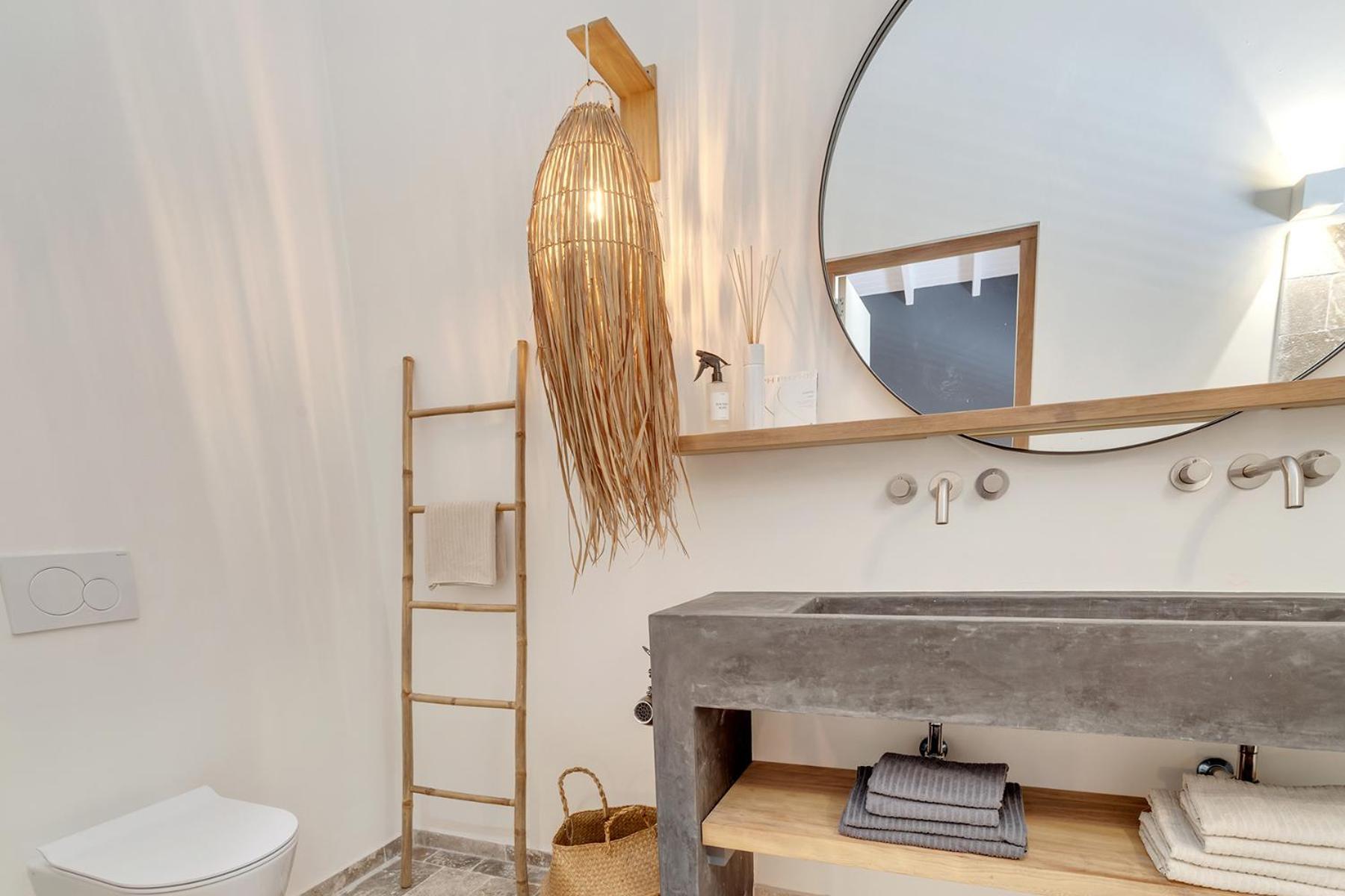 クラレンダイク Casa Madera With Large Garden And Private Poolヴィラ エクステリア 写真