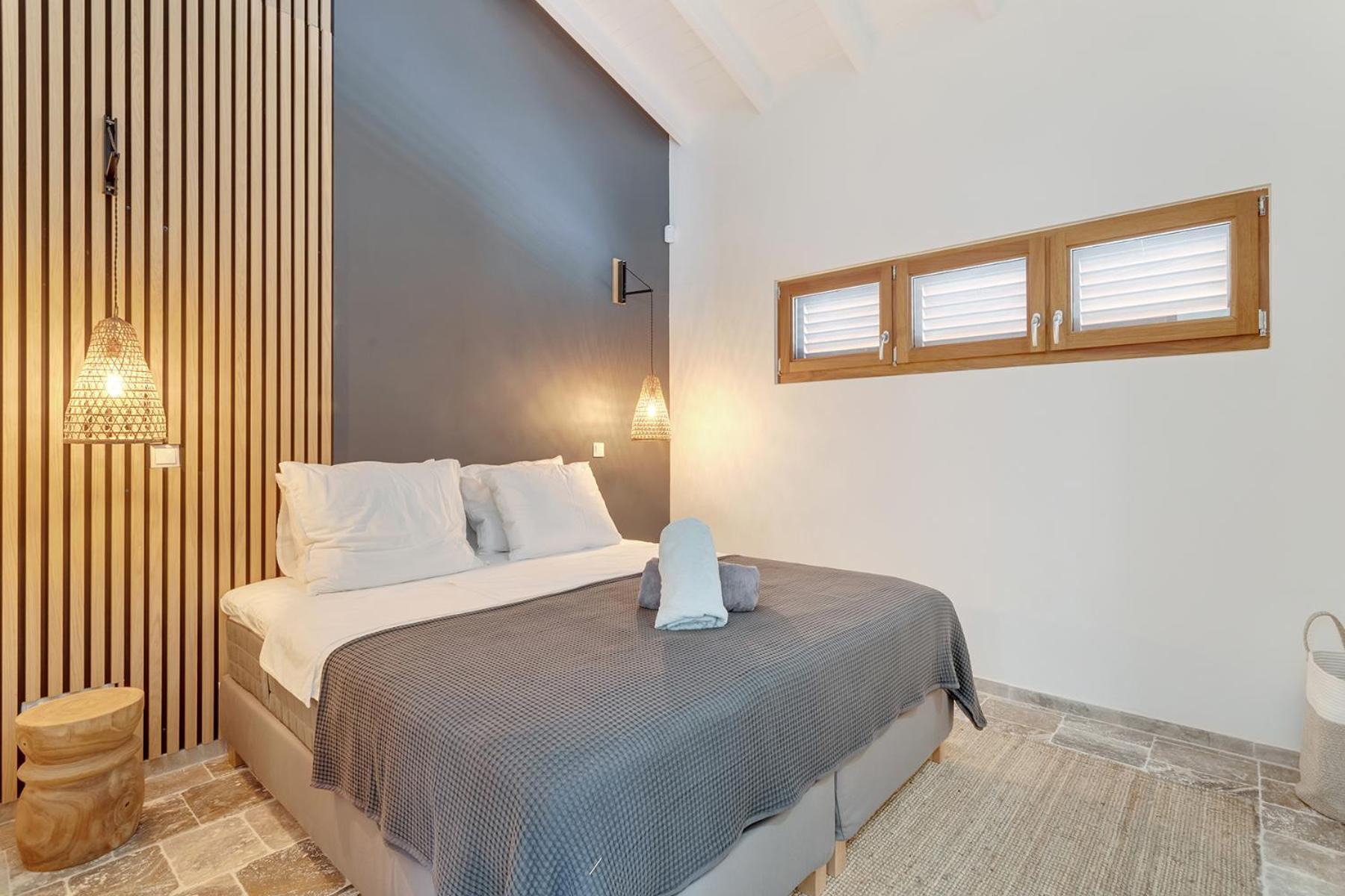 クラレンダイク Casa Madera With Large Garden And Private Poolヴィラ エクステリア 写真