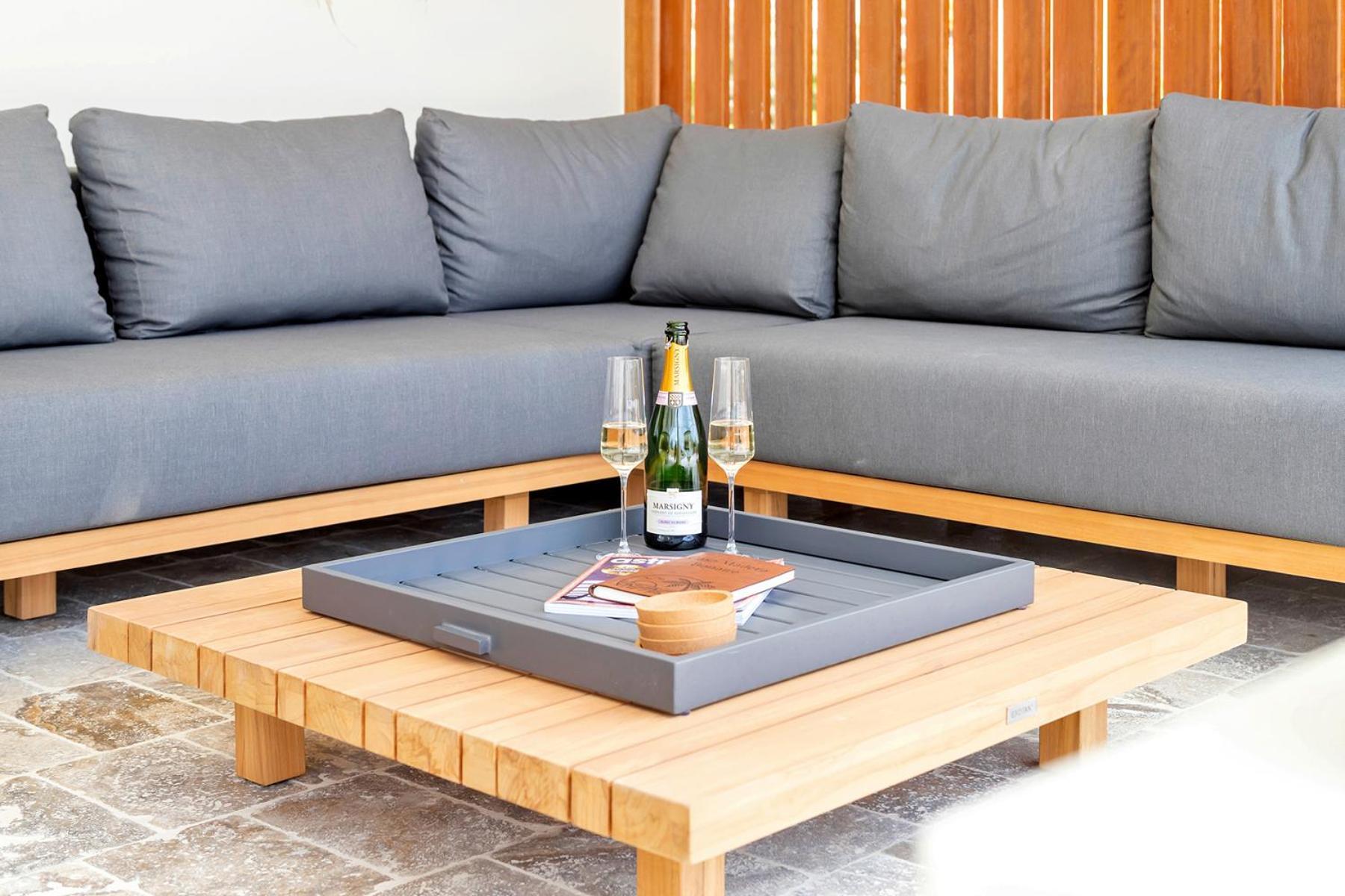 クラレンダイク Casa Madera With Large Garden And Private Poolヴィラ エクステリア 写真