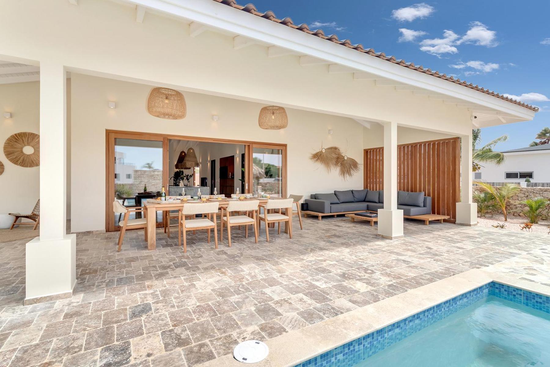 クラレンダイク Casa Madera With Large Garden And Private Poolヴィラ エクステリア 写真